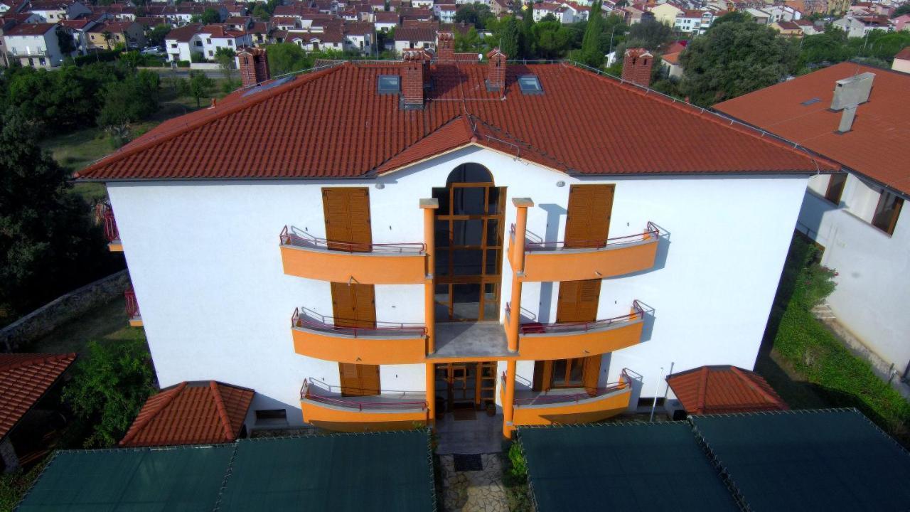 Apartments Ana Wellness L Ρόβινι Εξωτερικό φωτογραφία